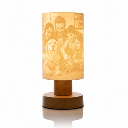 Personalisierte Tischlampe mit Foto in Holzoptik – Soft Loom Fotolampe als Geschenk