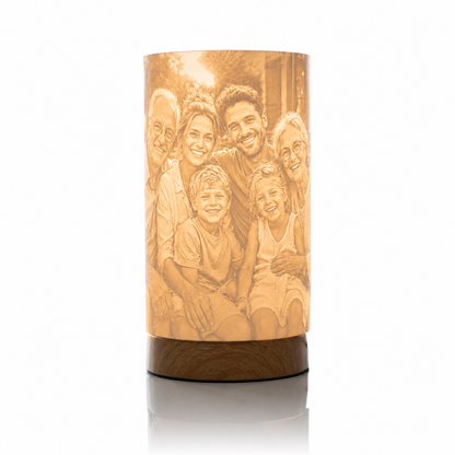 Personalisierte Tischlampe mit Foto in echter Holzoptik – Slim Loom Fotolampe als Geschenk